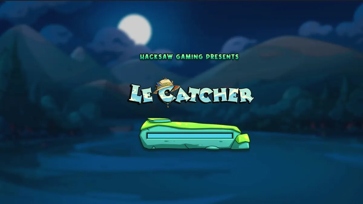 Rakun pemancing dalam game slot Le Catcher dengan latar belakang malam hari